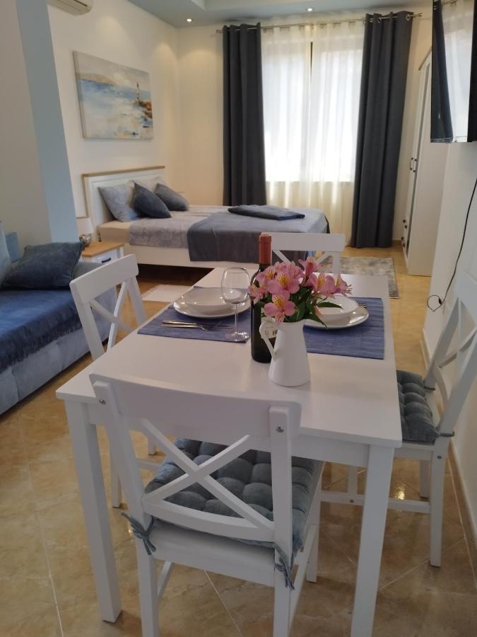 Oli Apartment