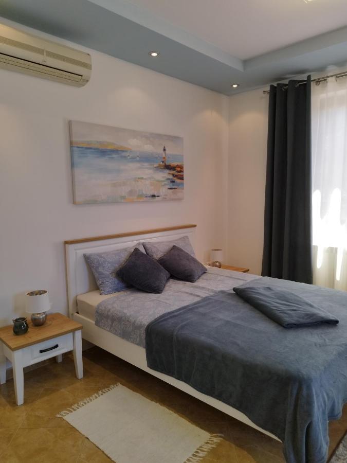 Oli Apartment *